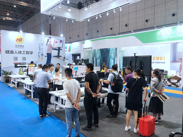 2f31be608b0afeb6cee4d4a9ce25ab46_44thCIFFShanghaiHongqiao10.jpg